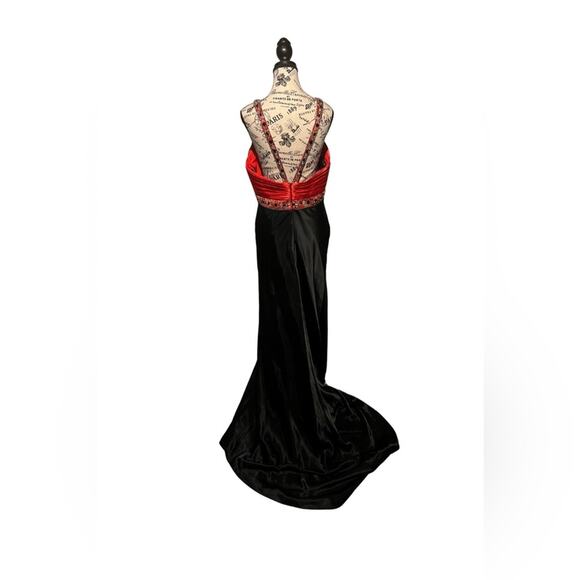 Alfred Angelo Disney Gown Size 12 Red & Black Satin Beaded Dress NWT - Picture 6 of 16